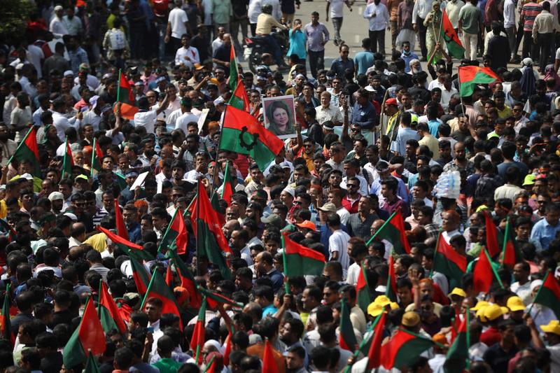 2023 11 29T104104Z 2 LYNXMPEJAS0BV RTROPTP 4 BANGLADESH POLITICS Scaled