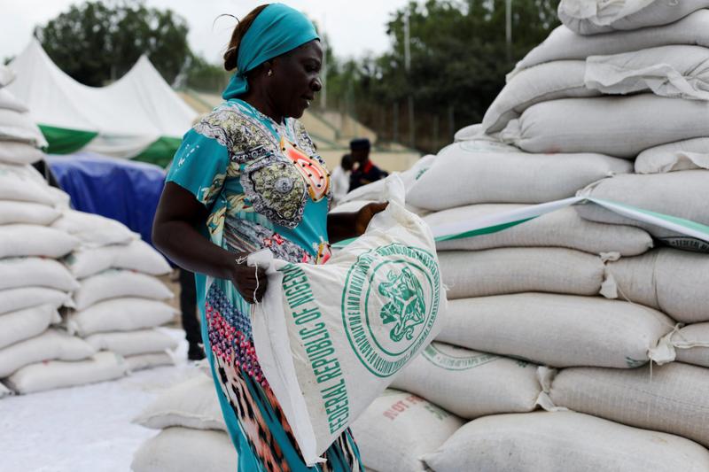 2024 04 12T140736Z 1 LYNXNPEK3B0KX RTROPTP 4 NIGERIA INFLATION Scaled