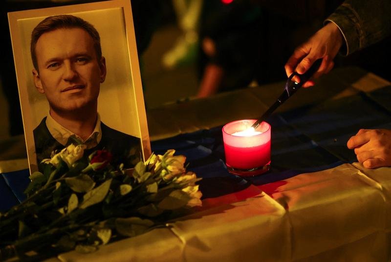 2024 02 16T185025Z 1 LYNXNPEK1F0P3 RTROPTP 4 RUSSIA NAVALNY MUNICH VIGIL Scaled