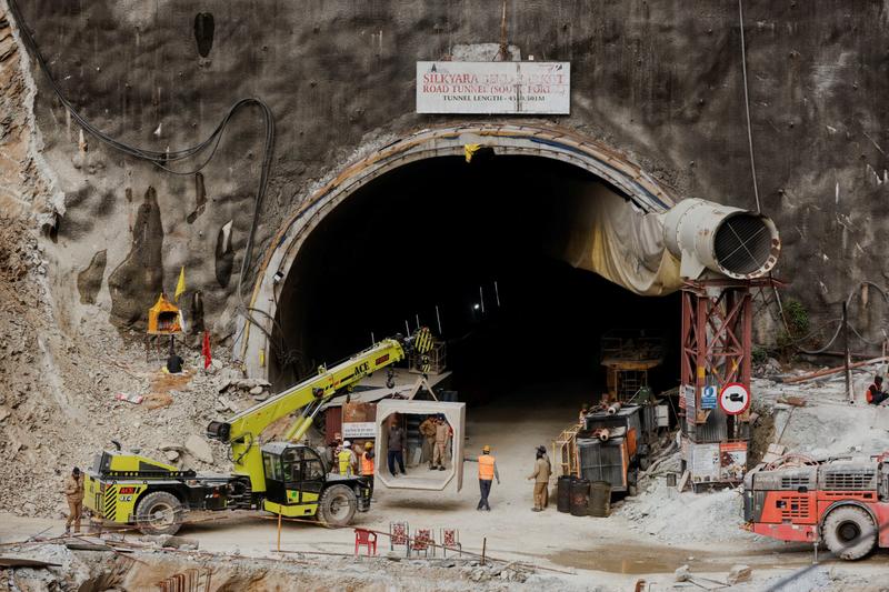 2023 11 28T062643Z 1 LYNXMPEJAR05Q RTROPTP 4 INDIA TUNNEL COLLAPSE Scaled