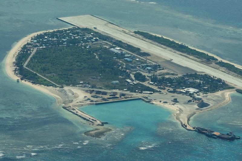 2023 12 01T104559Z 1 LYNXMPEJB019G RTROPTP 4 SOUTHCHINASEA PHILIPPINES Scaled