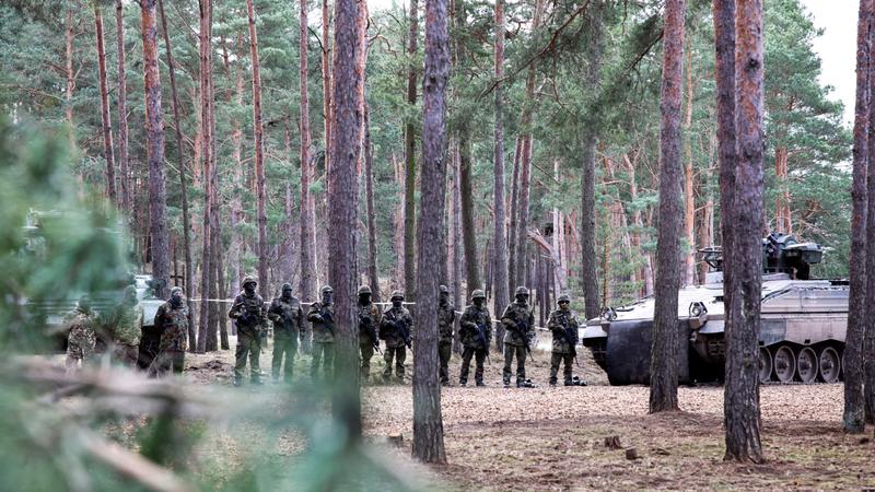 2024 03 04T182121Z 1 LYNXNPEK230LZ RTROPTP 4 EU DEFENCE Scaled